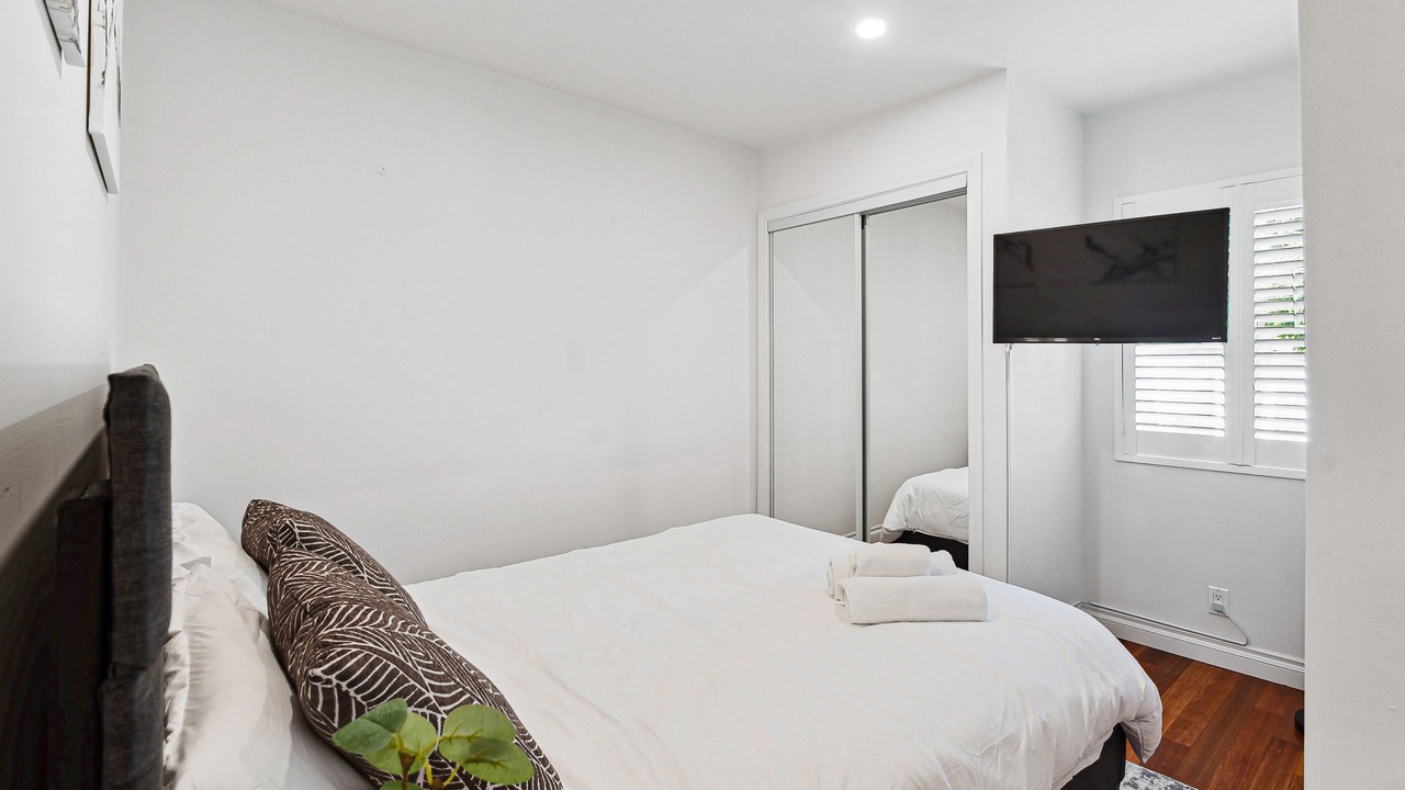 Photo of Bedroom in Reseda