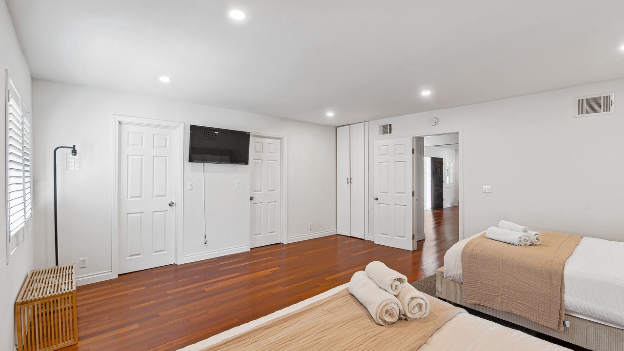 Photo of Bedroom in Reseda