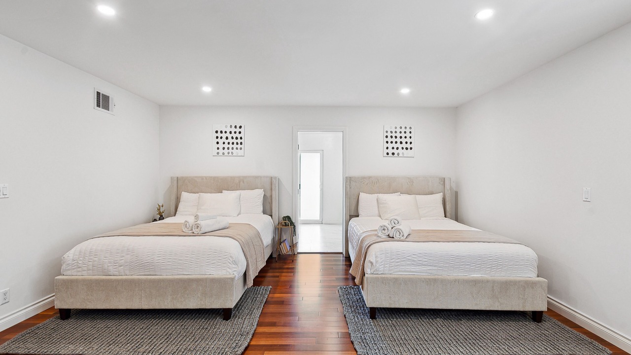 Photo of Bedroom in Reseda