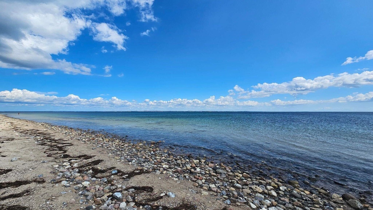 Photo of Others in Arø