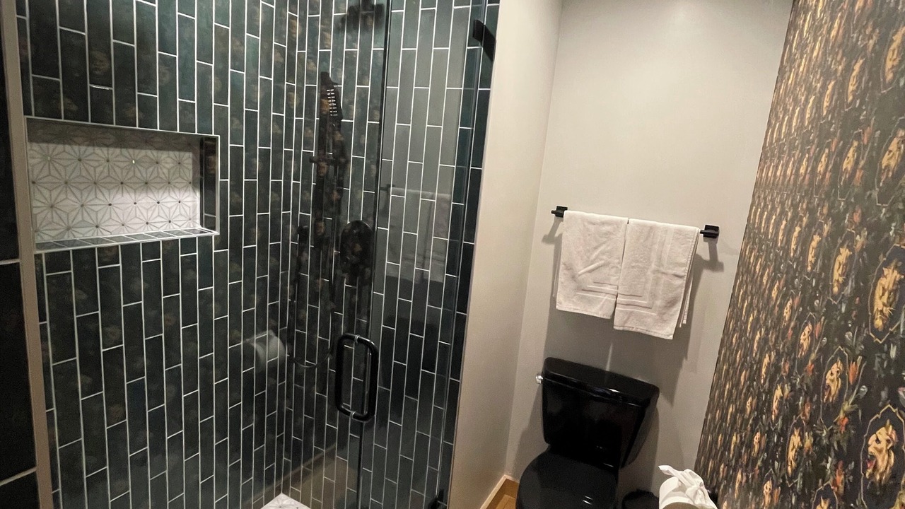 Photo of Bathroom in Stateline