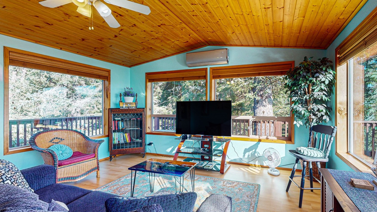 Photo of Livingroom in Brookings