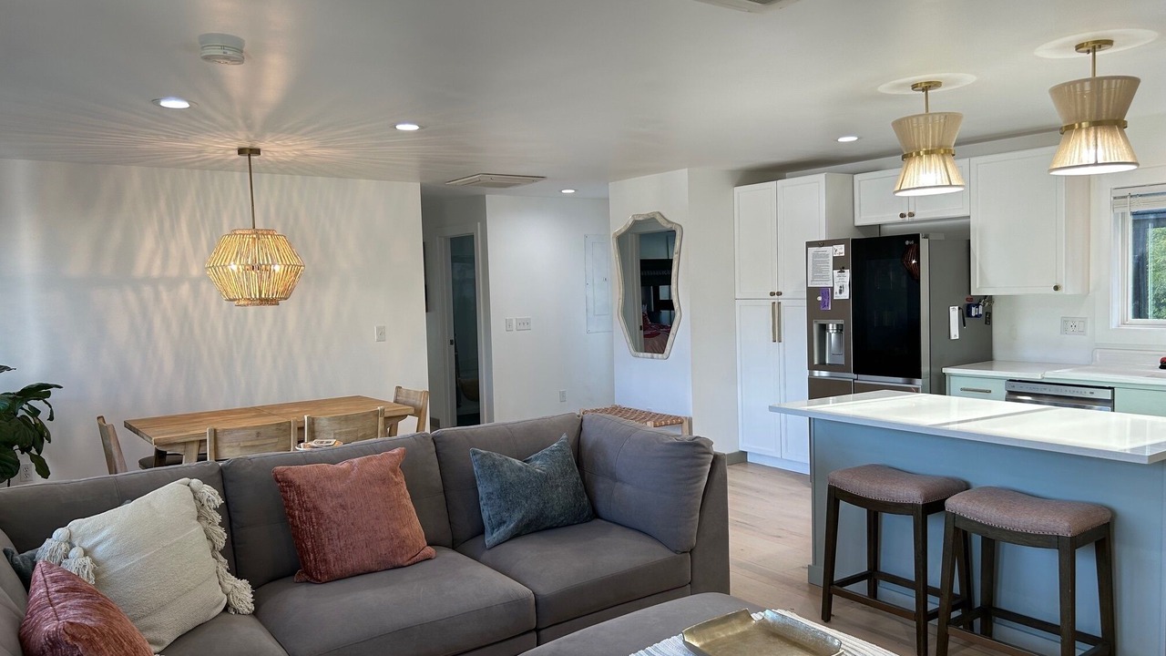 Photo of Livingroom in Garibaldi