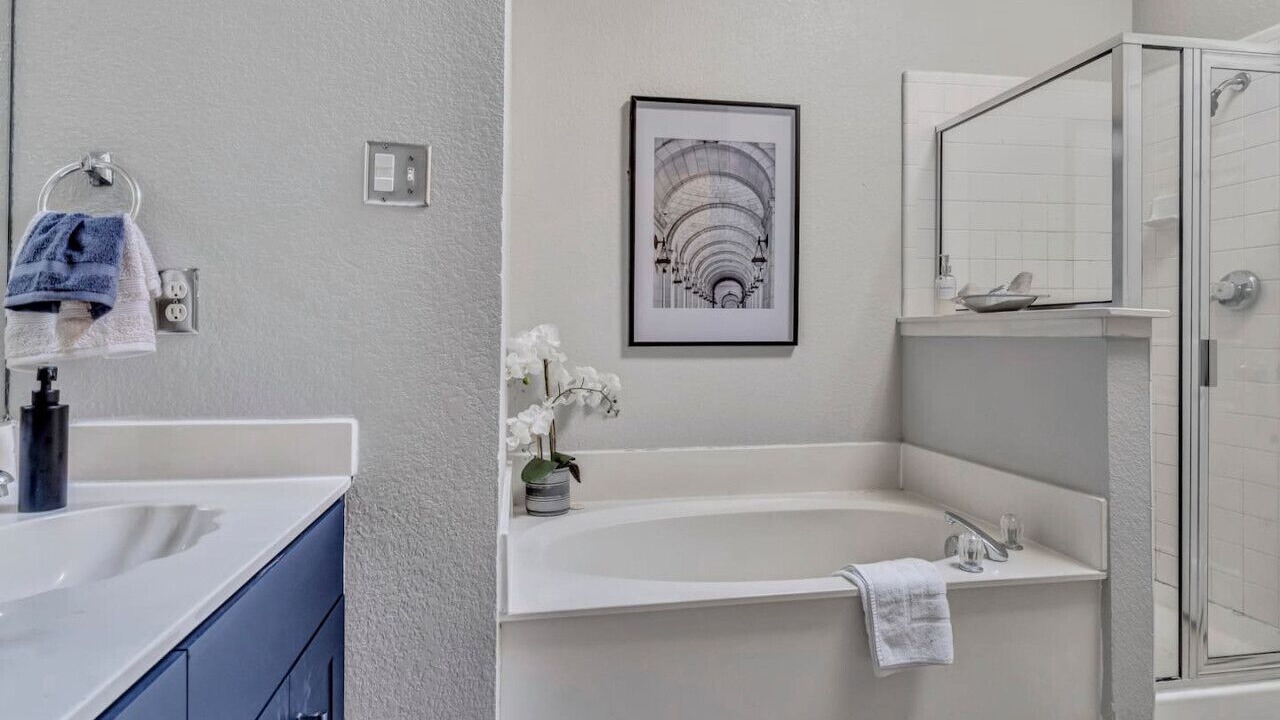 Photo of Bathroom in Lewisville