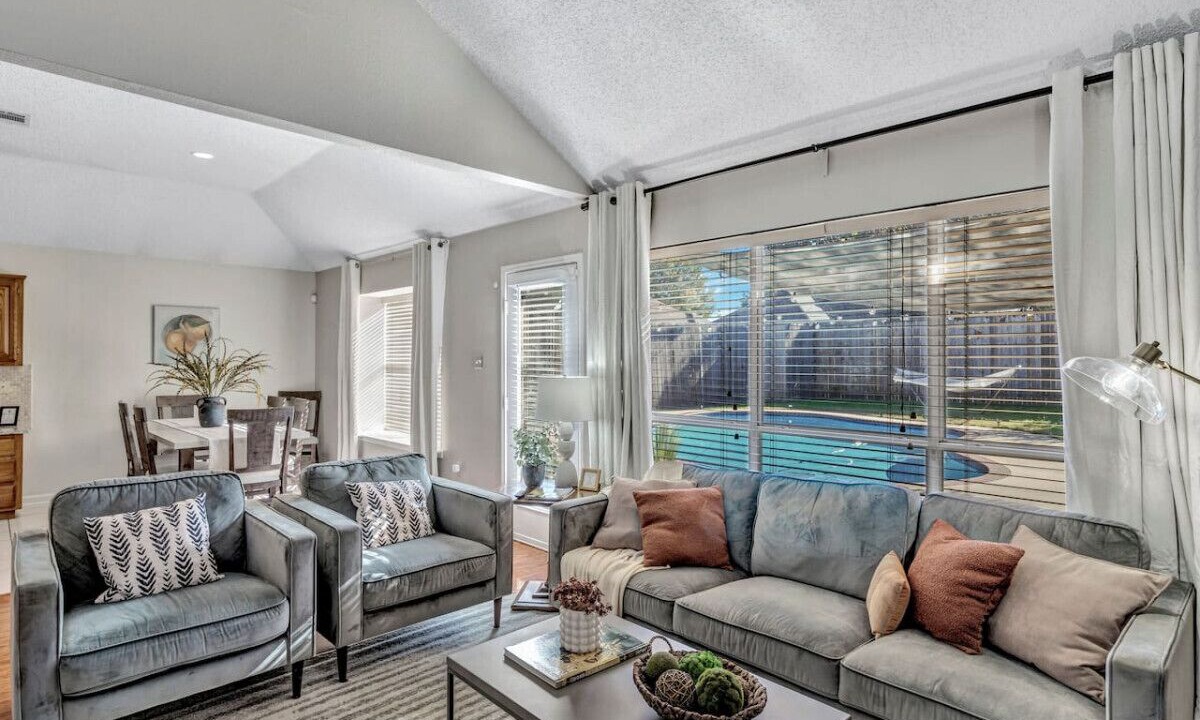Photo of Livingroom in Lewisville