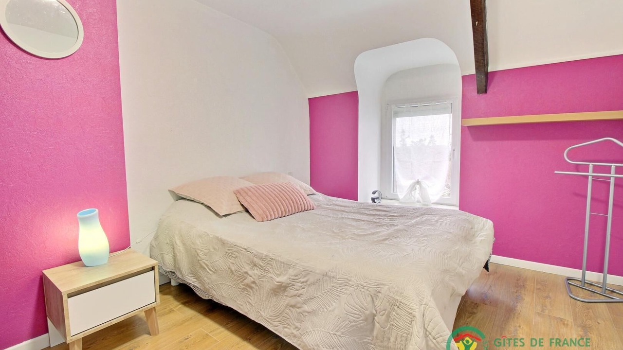 Photo of Bedroom in Locoal-Mendon
