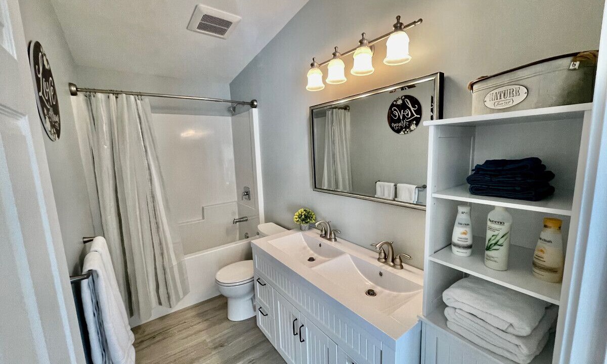 Photo of Bathroom in Okanagan-Similkameen