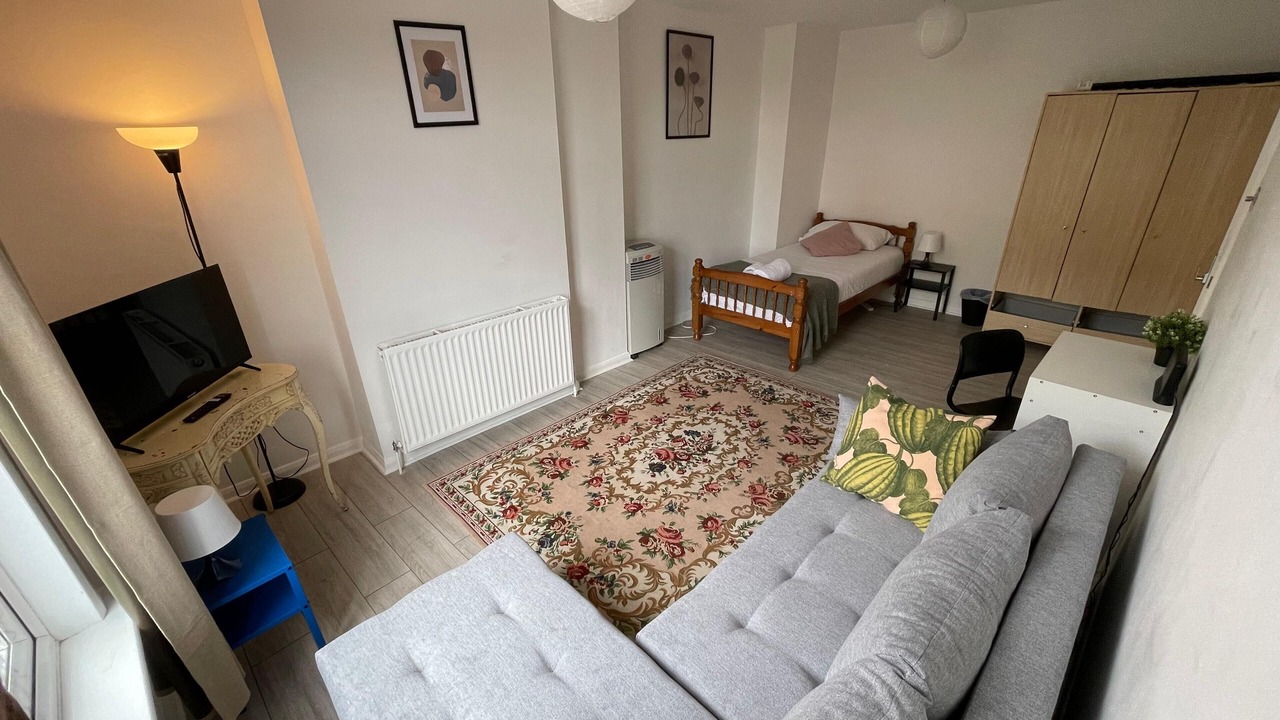 Photo of Livingroom in Homerton