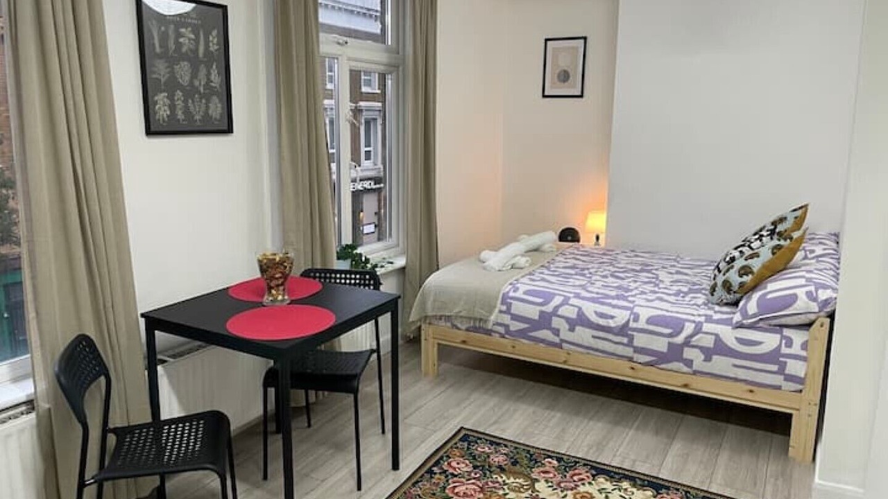 Photo of Bedroom in Homerton