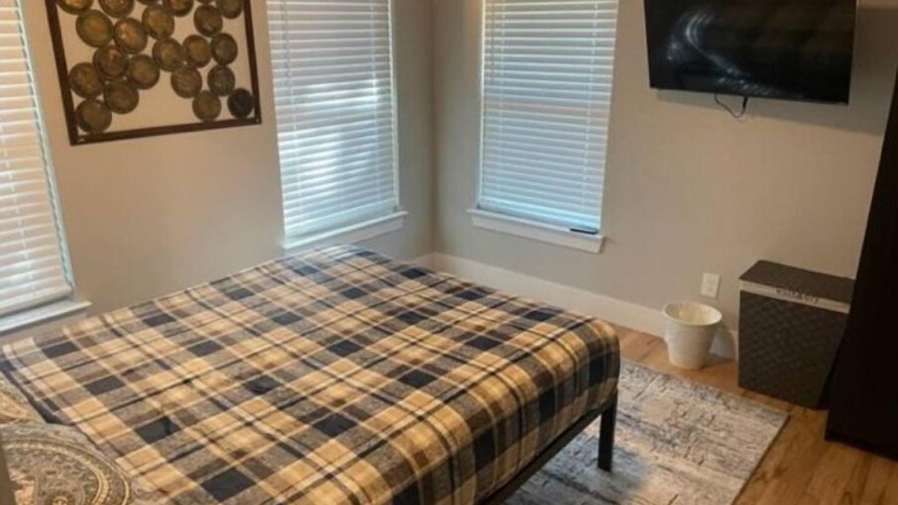 Photo of Bedroom in Central Arlington