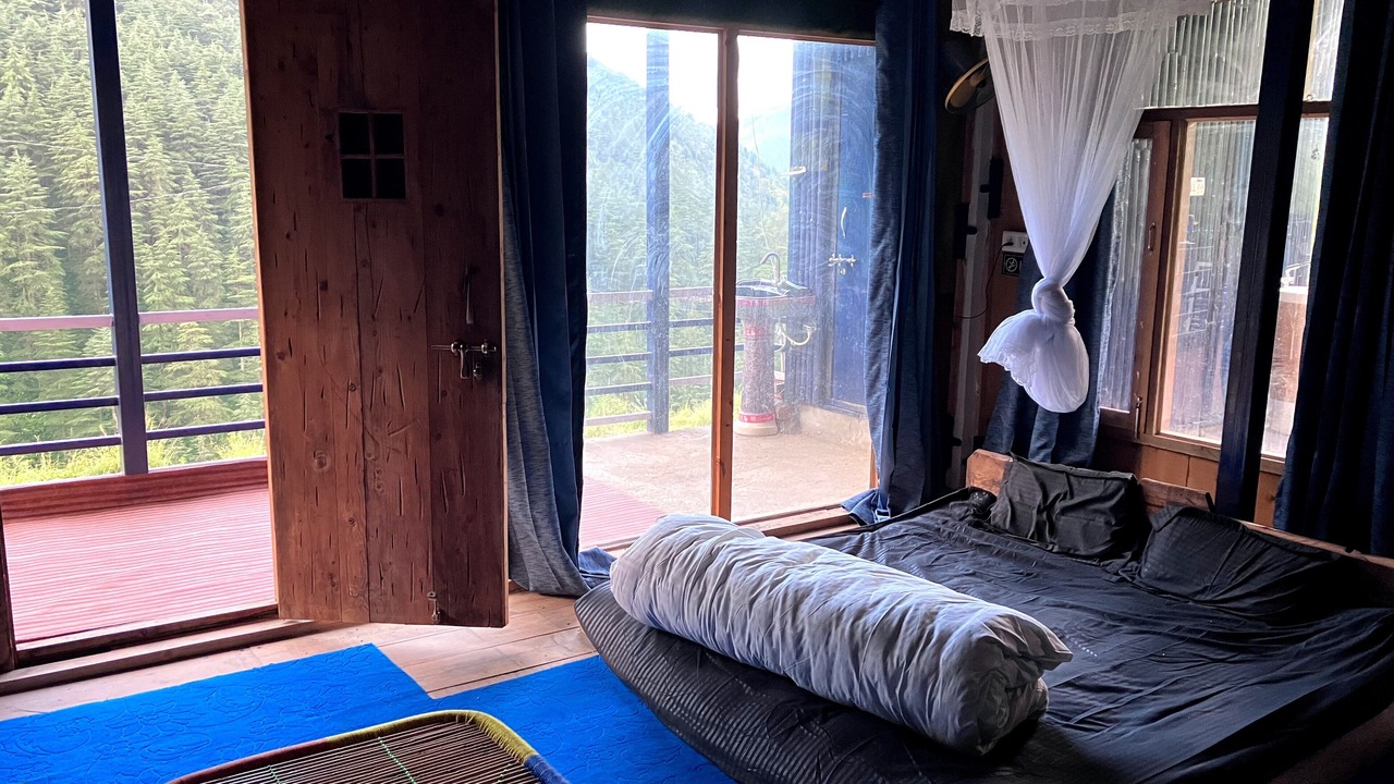 Photo of Bedroom in Tehri