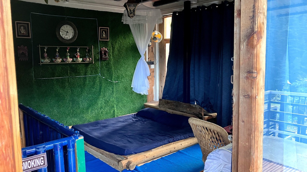 Photo of Bedroom in Tehri