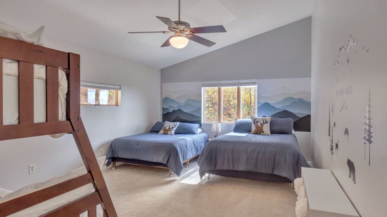 Photo of Bedroom in Roseland