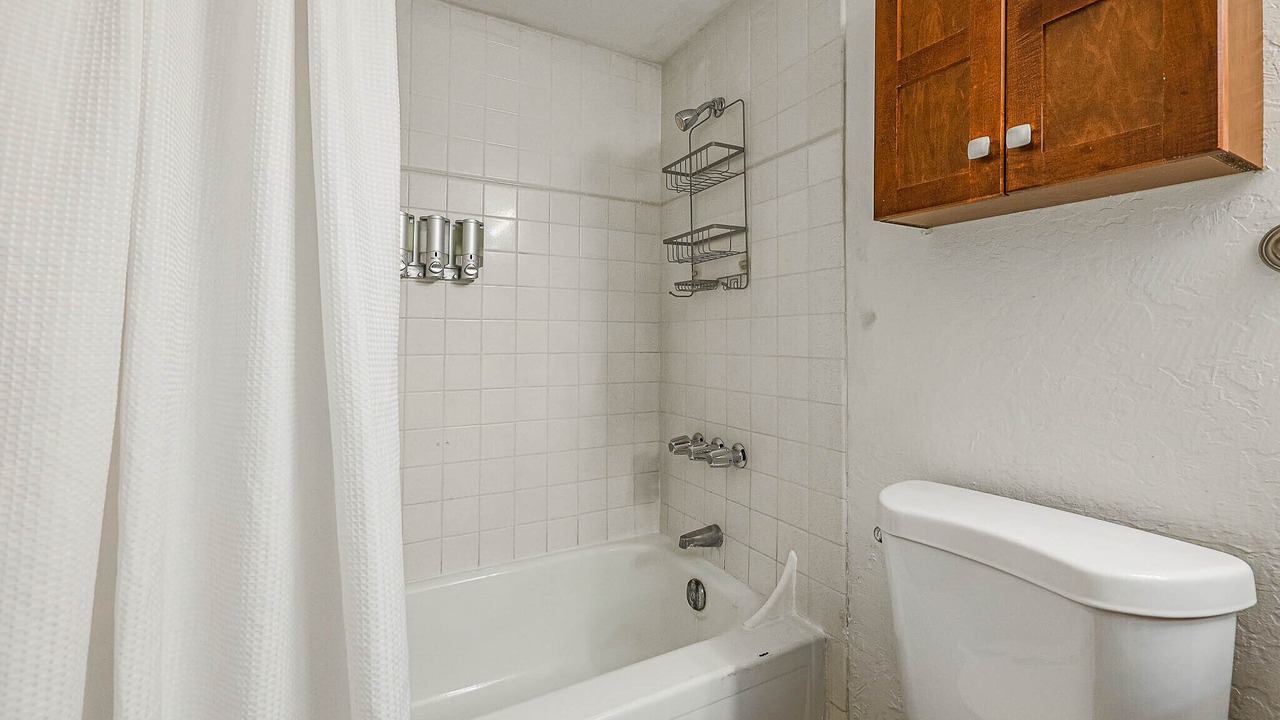 Photo of Bathroom in Fashion Square
