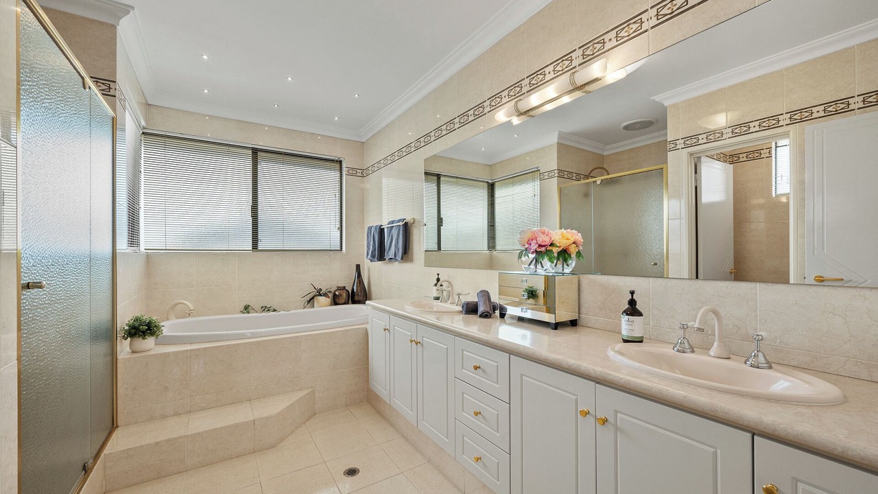 Photo of Bathroom in Mirrabooka