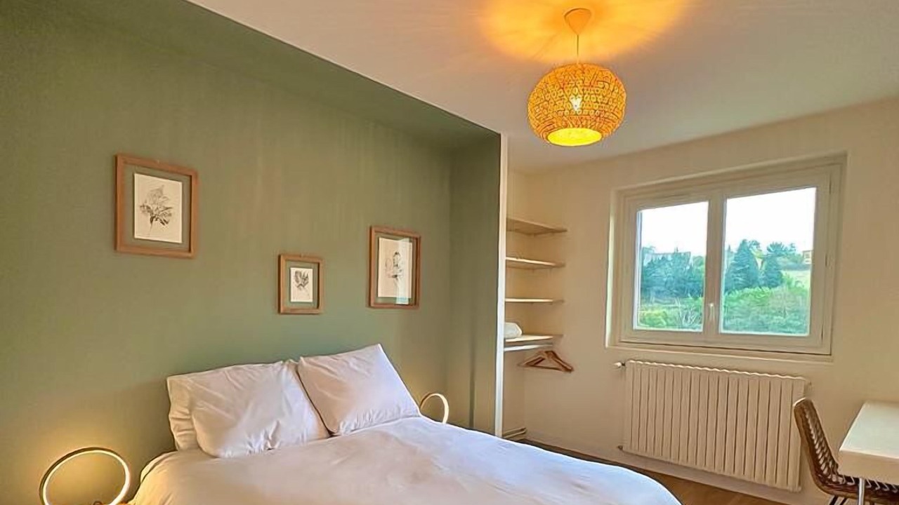 Photo of Bedroom in Isle