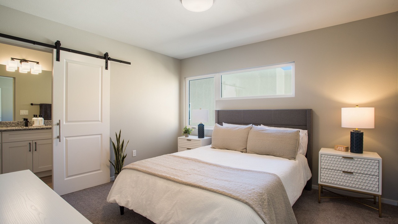 Photo of Bedroom in Raynolds Addition