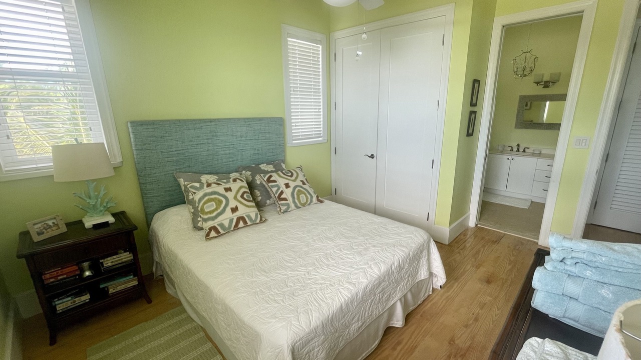 Photo of Bedroom in Great Harbour Cay