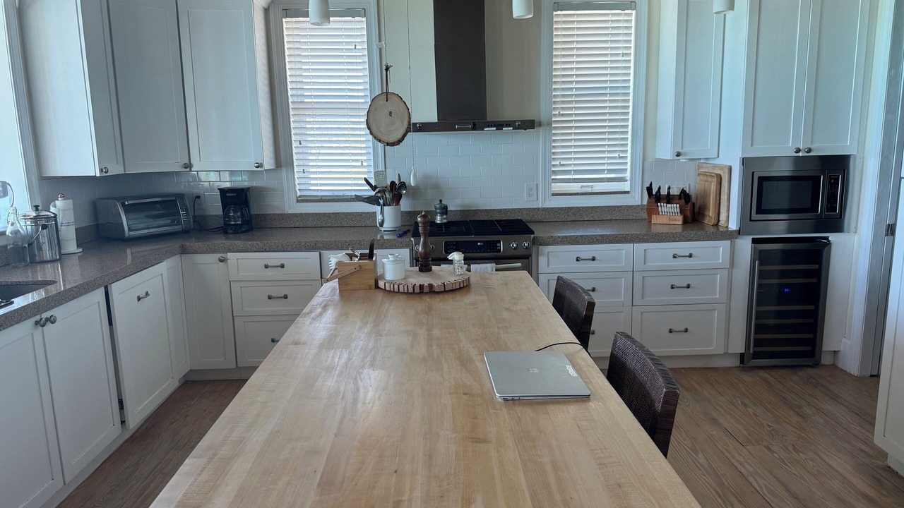 Photo of Kitchen in Great Harbour Cay