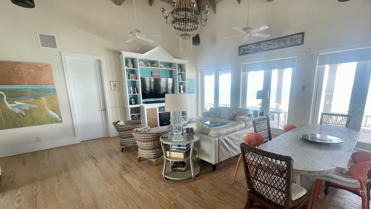Photo of Livingroom in Great Harbour Cay