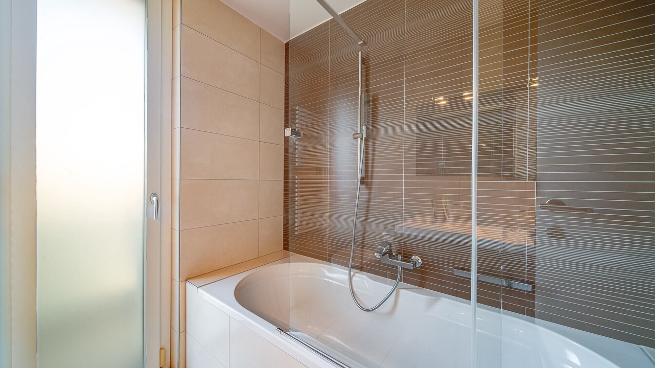 Photo of Bathroom in Montreux City Centre