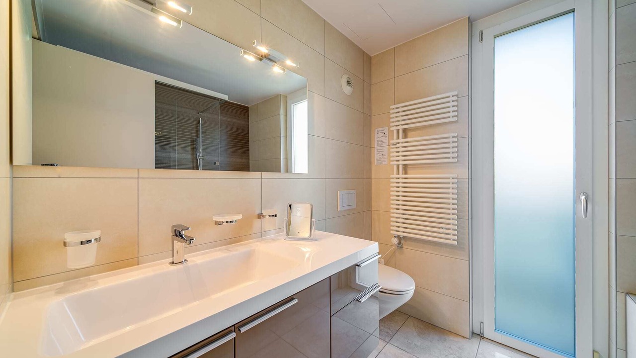 Photo of Bathroom in Montreux City Centre