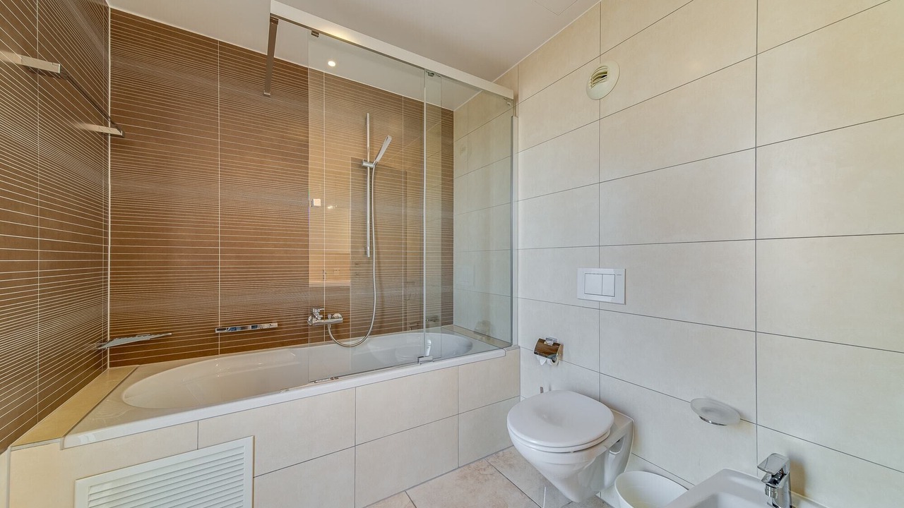 Photo of Bathroom in Montreux City Centre