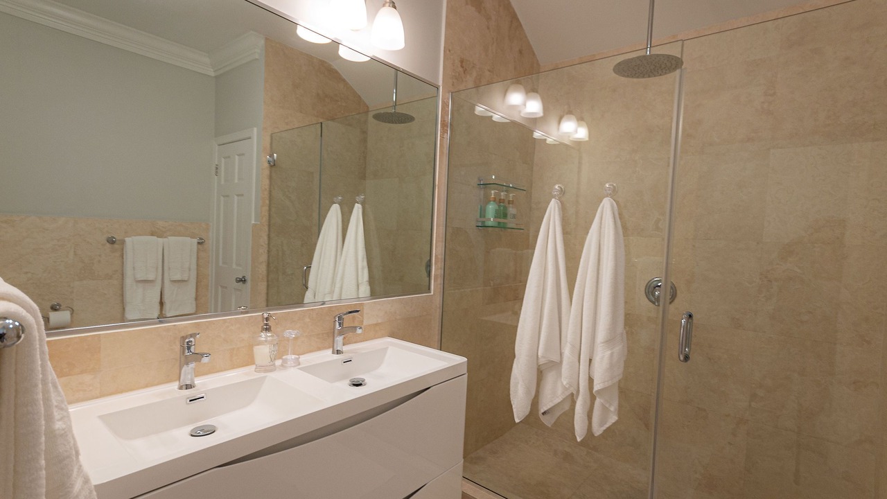 Photo of Bathroom in Palm Cay