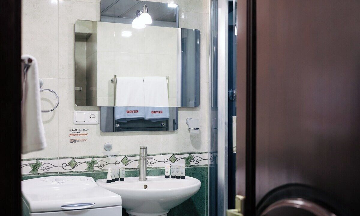 Photo of Bathroom in Kentron