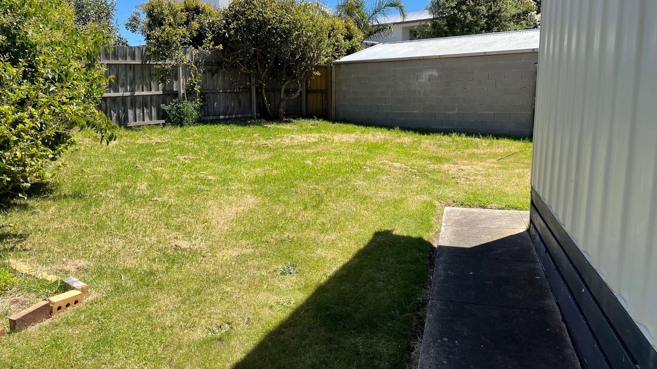 Photo of Outdoor in Indented Head