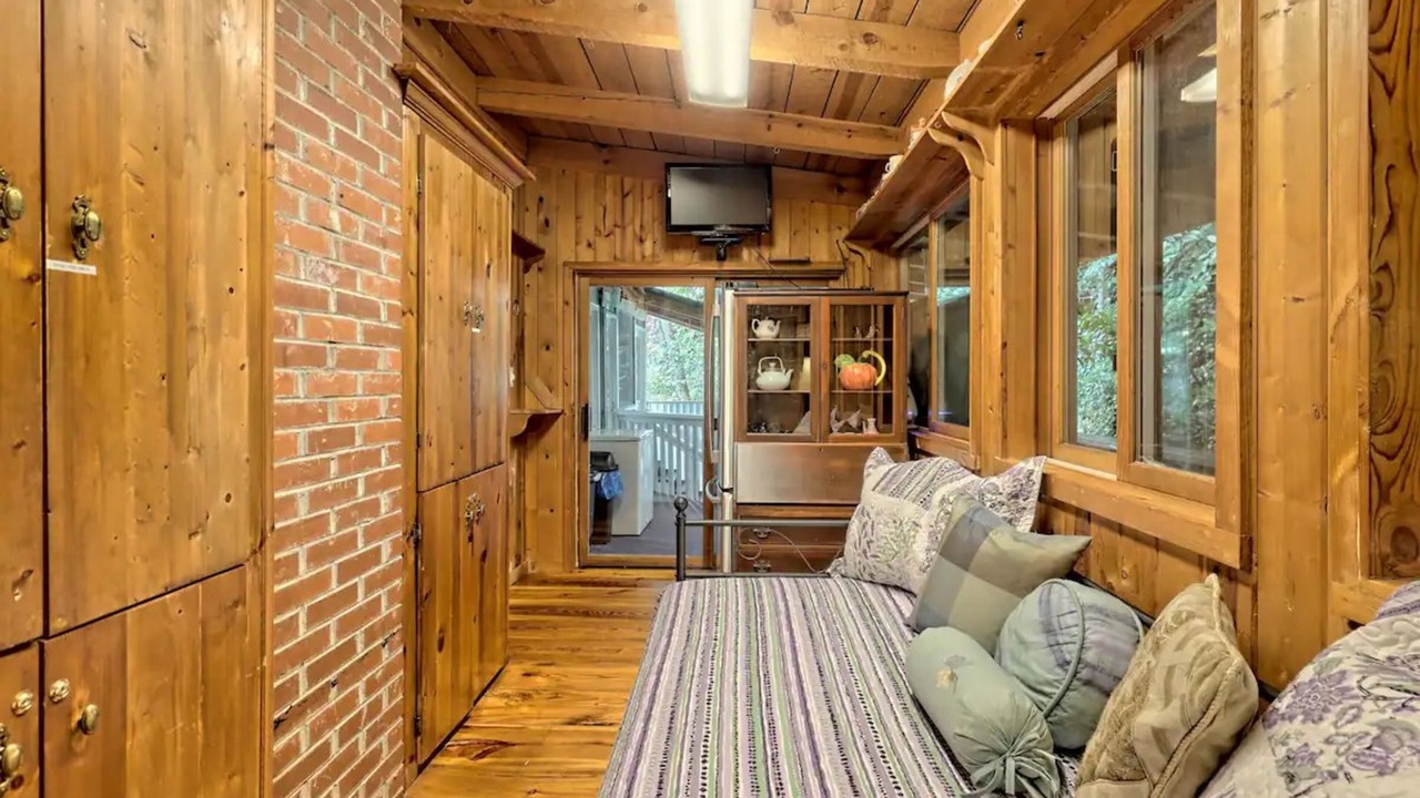 Photo of Bedroom in Clayton