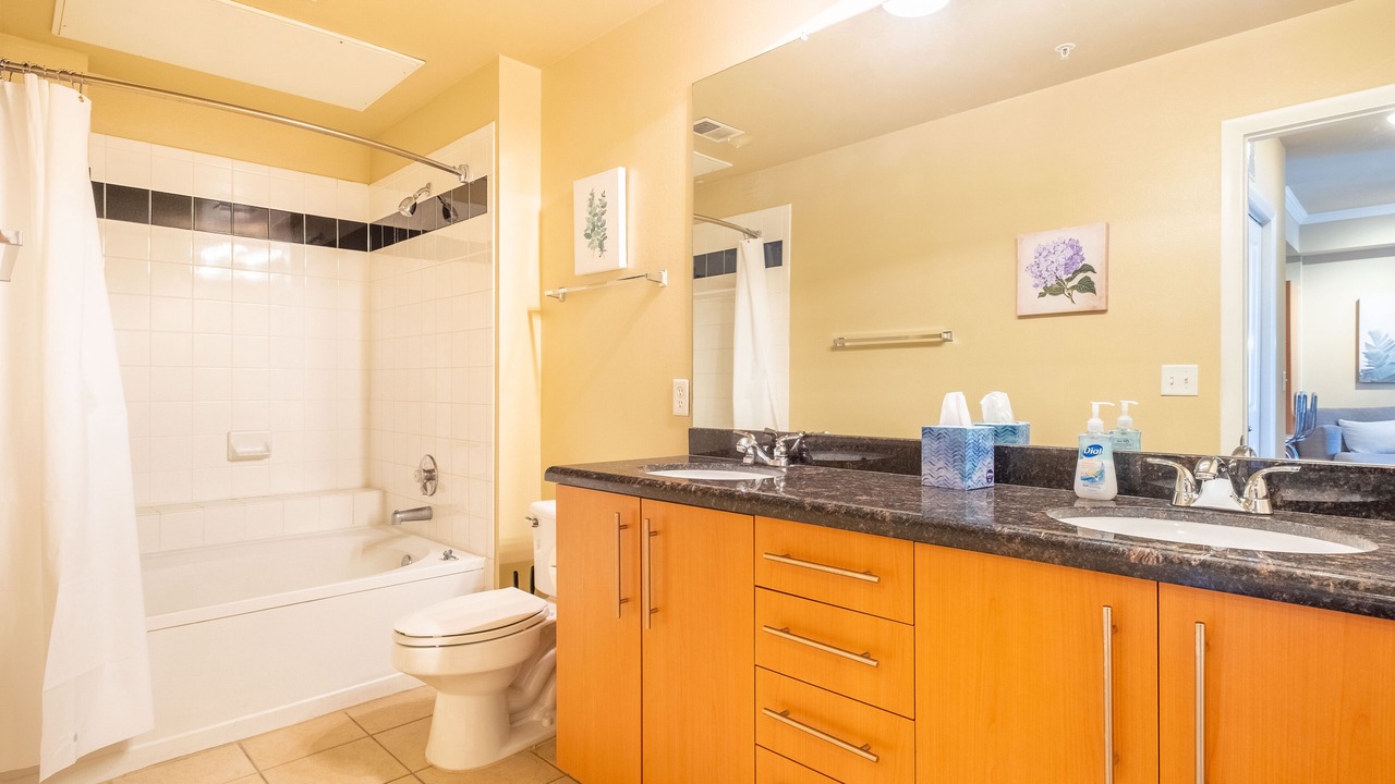 Photo of Bathroom in Cityplace