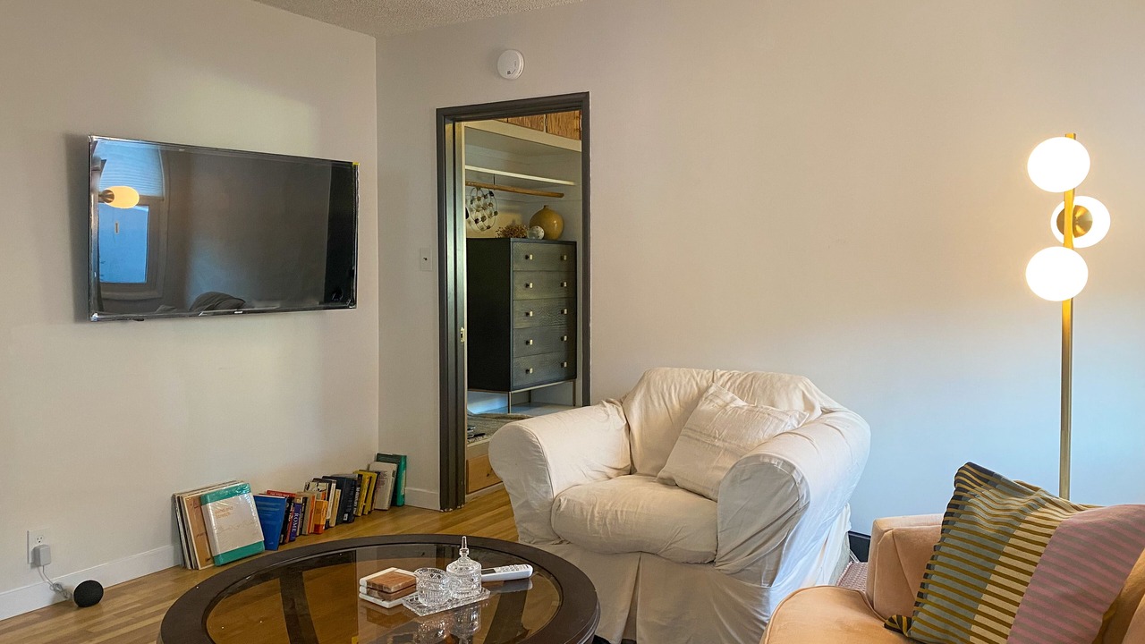Photo of Livingroom in Eastside
