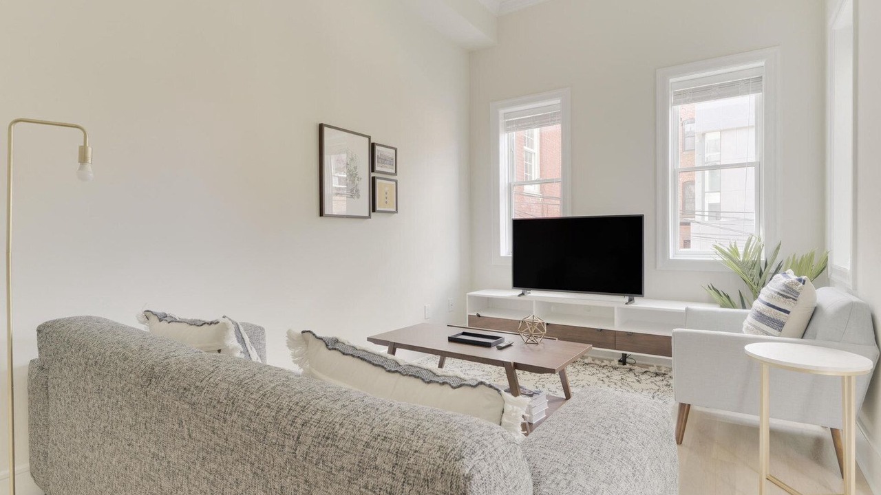 Photo of Livingroom in Dupont Circle