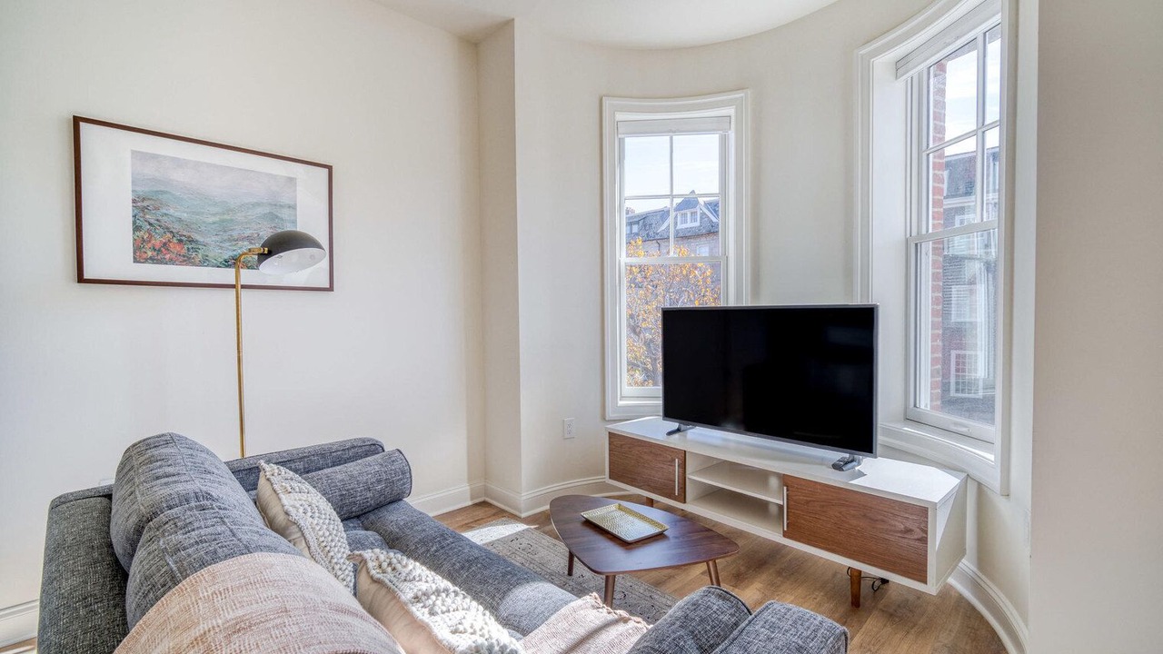 Photo of Livingroom in Dupont Circle