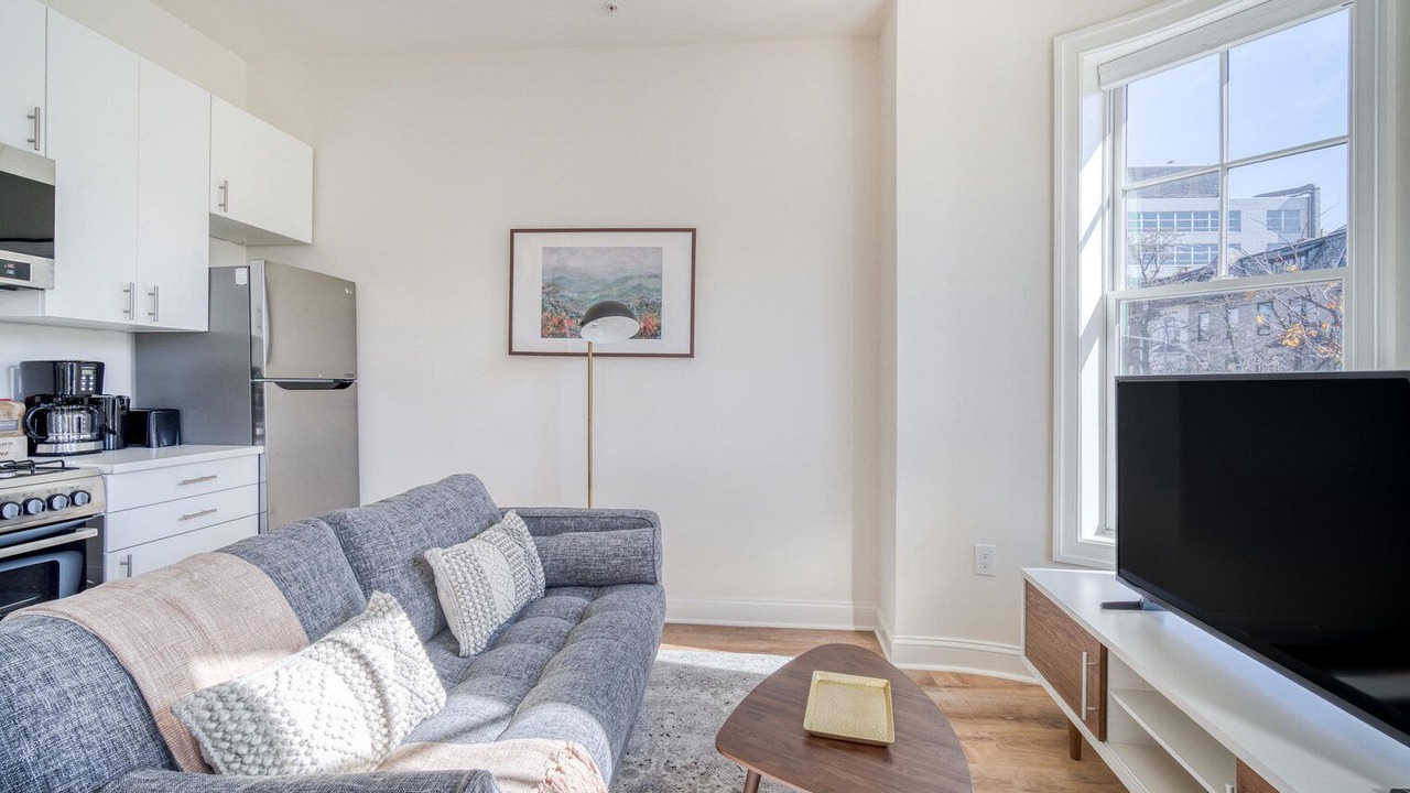 Photo of Livingroom in Dupont Circle
