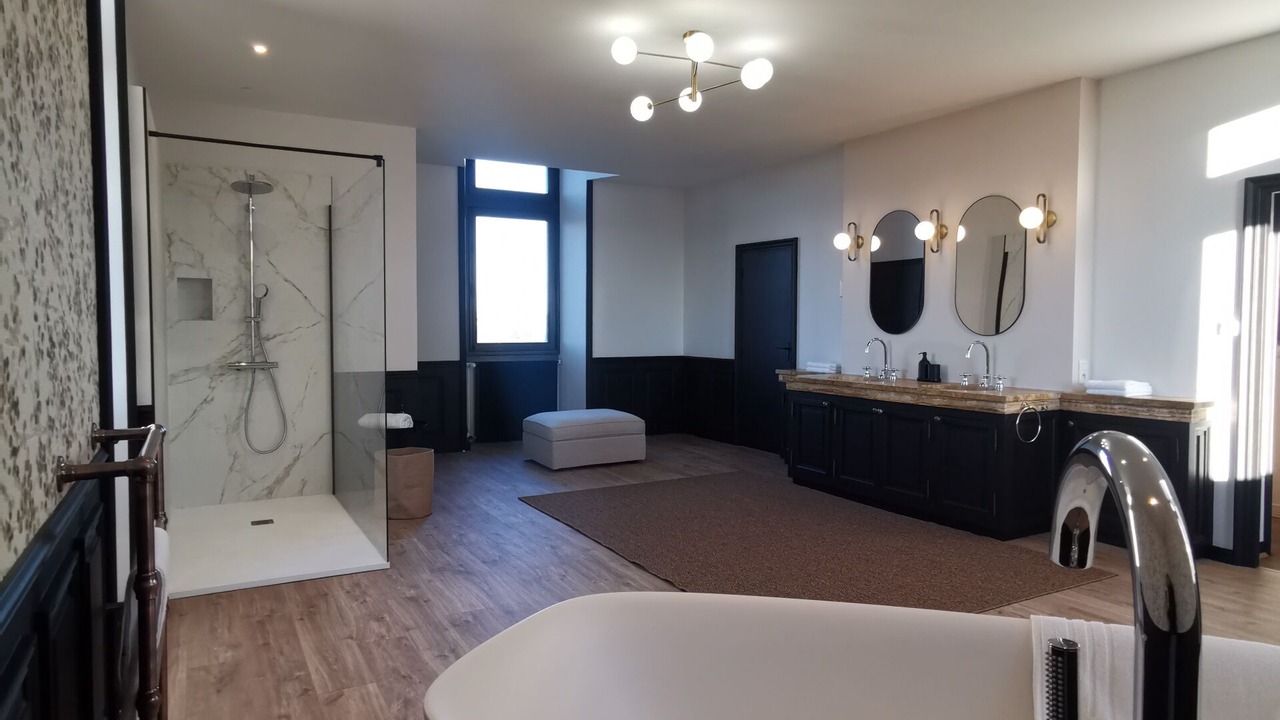 Photo of Bathroom in Haux