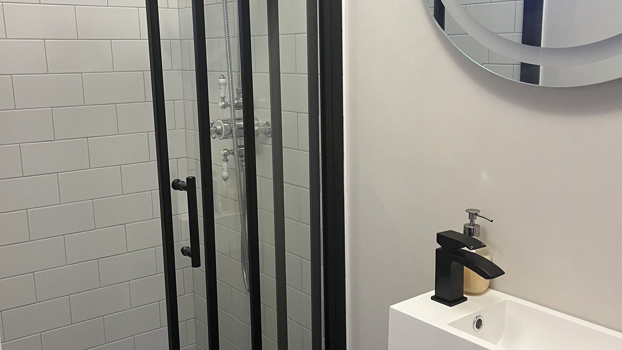 Photo of Bathroom in Lavendon