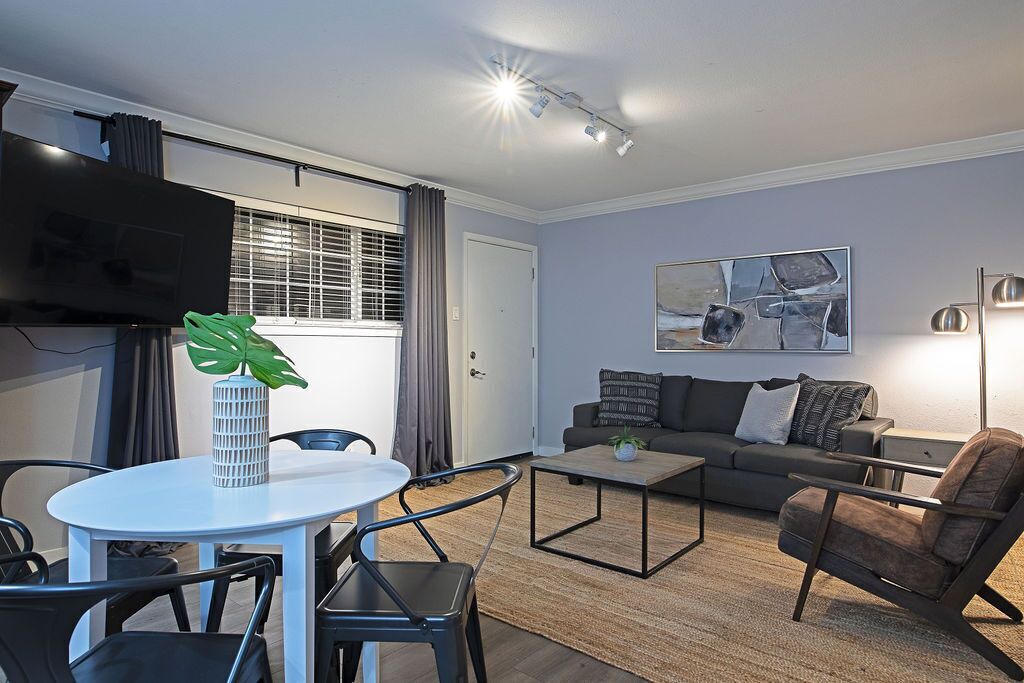 Photo of Livingroom in South Central Houston