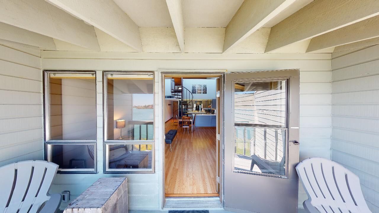 Photo of Patio Balcony in Gold Beach