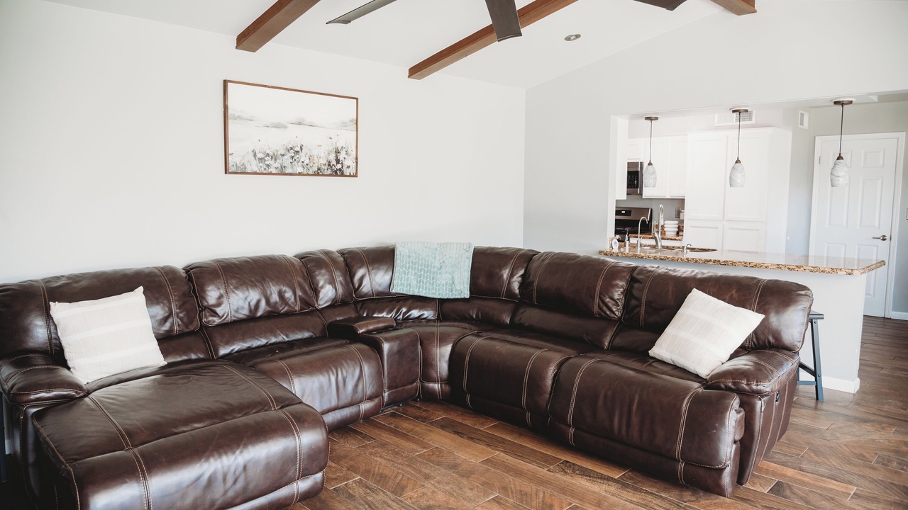Photo of Livingroom in Pebble Hills Park