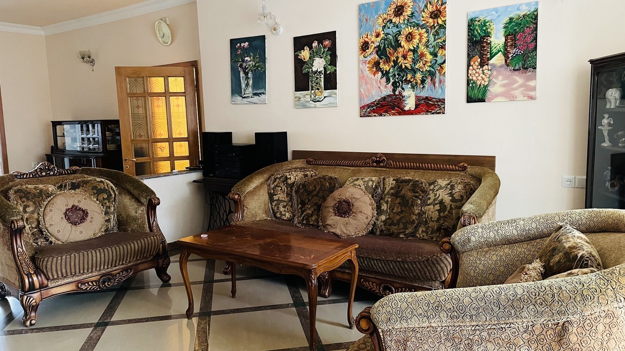 Photo of Livingroom in Kentron