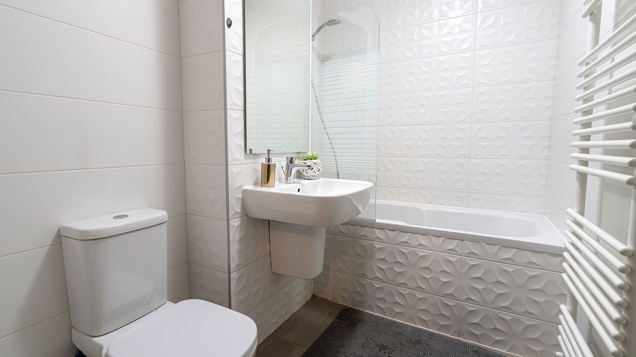 Photo of Bathroom in Militari
