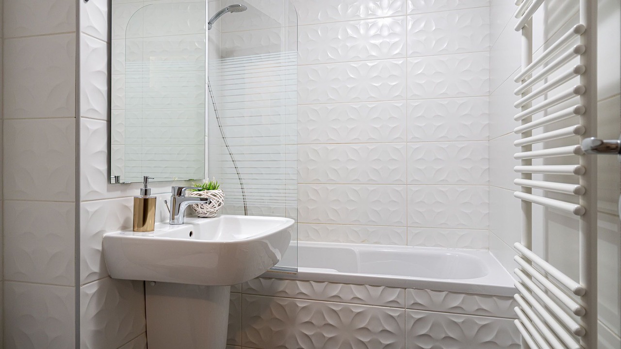 Photo of Bathroom in Militari