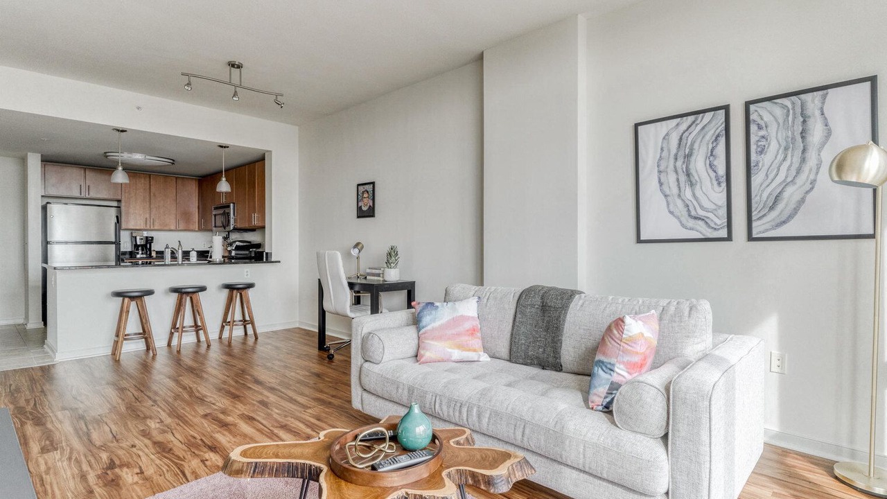 Photo of Livingroom in Downtown