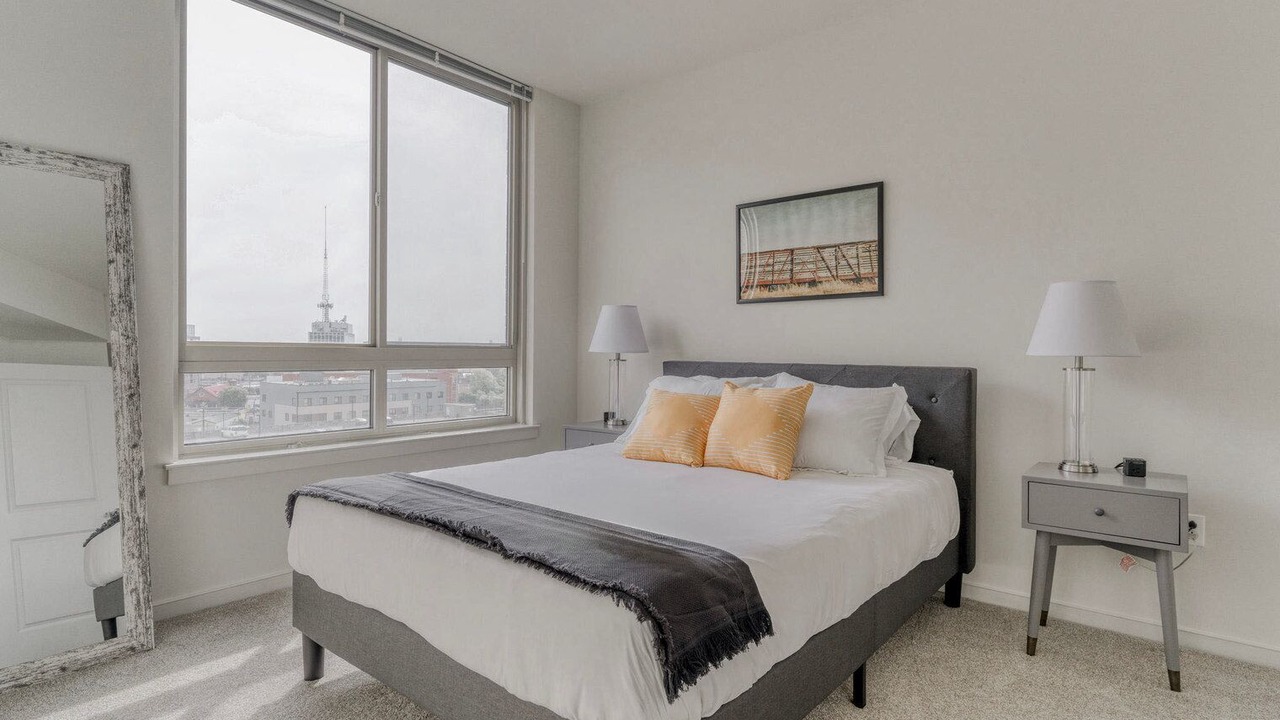 Photo of Bedroom in Downtown
