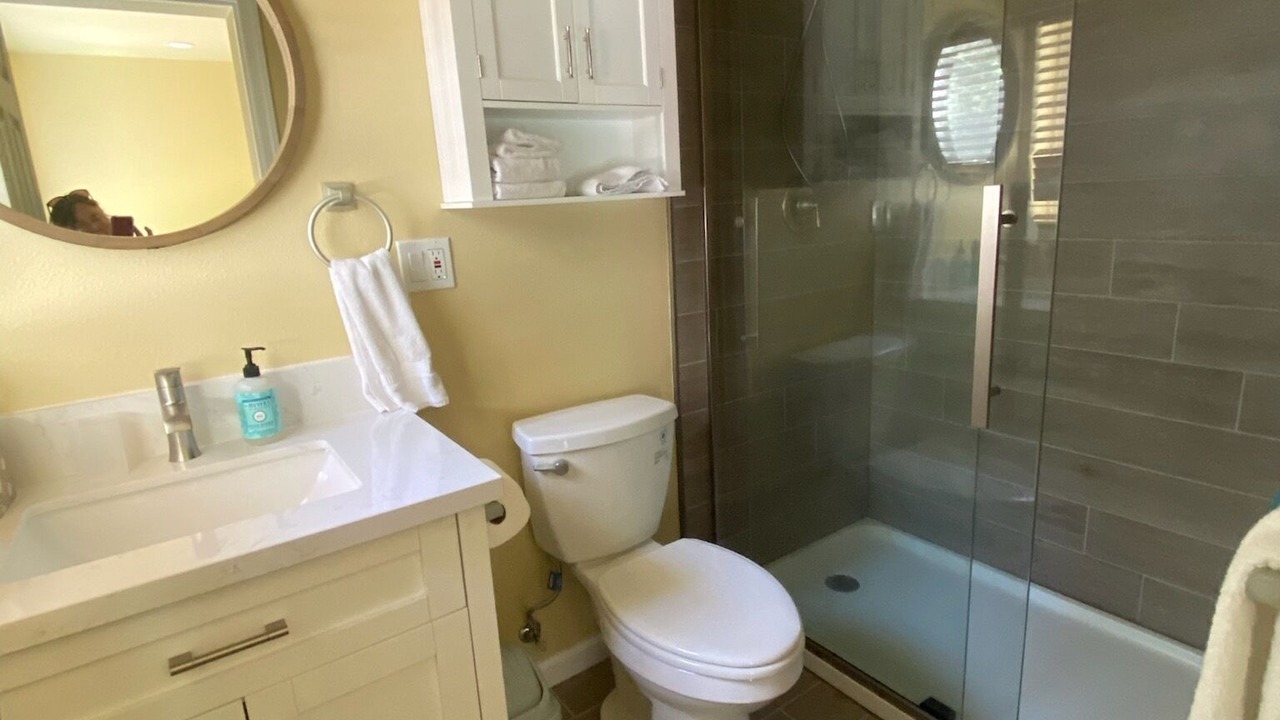 Photo of Bathroom in Langlois