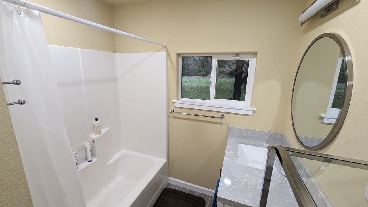 Photo of Bathroom in Langlois