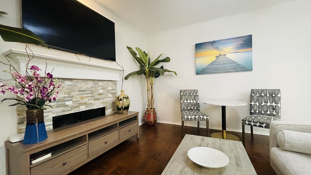 Photo of Livingroom in Irving