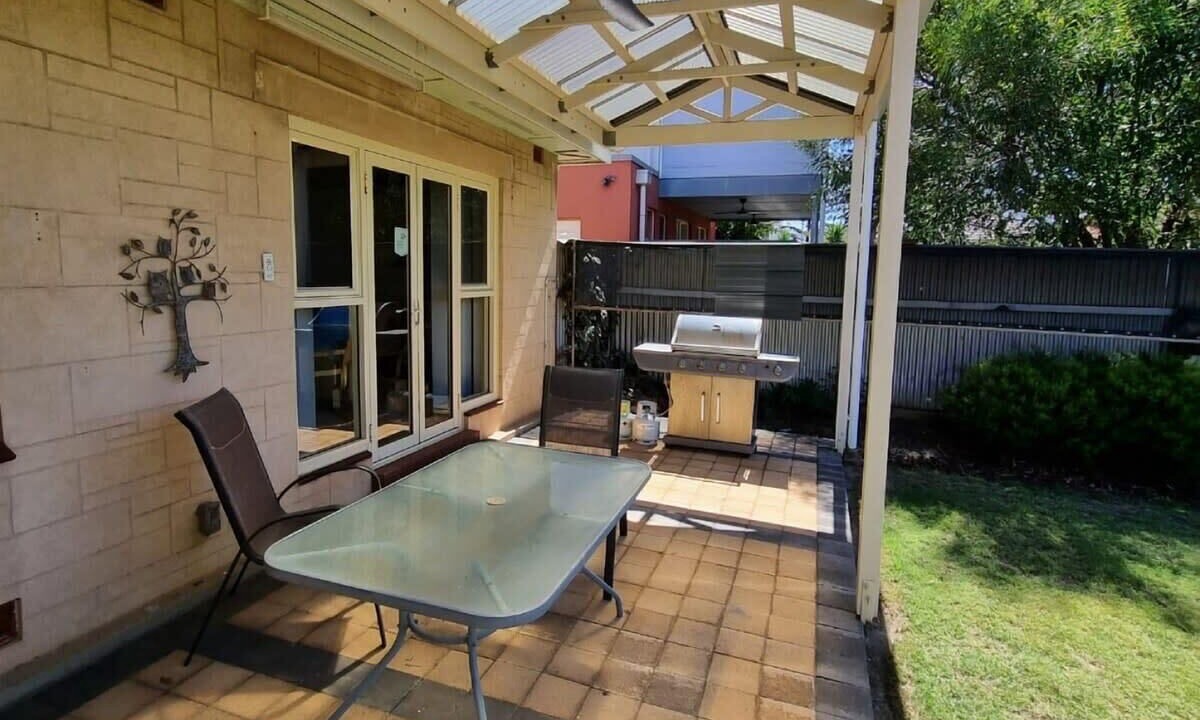 Photo of Outdoor in Largs North